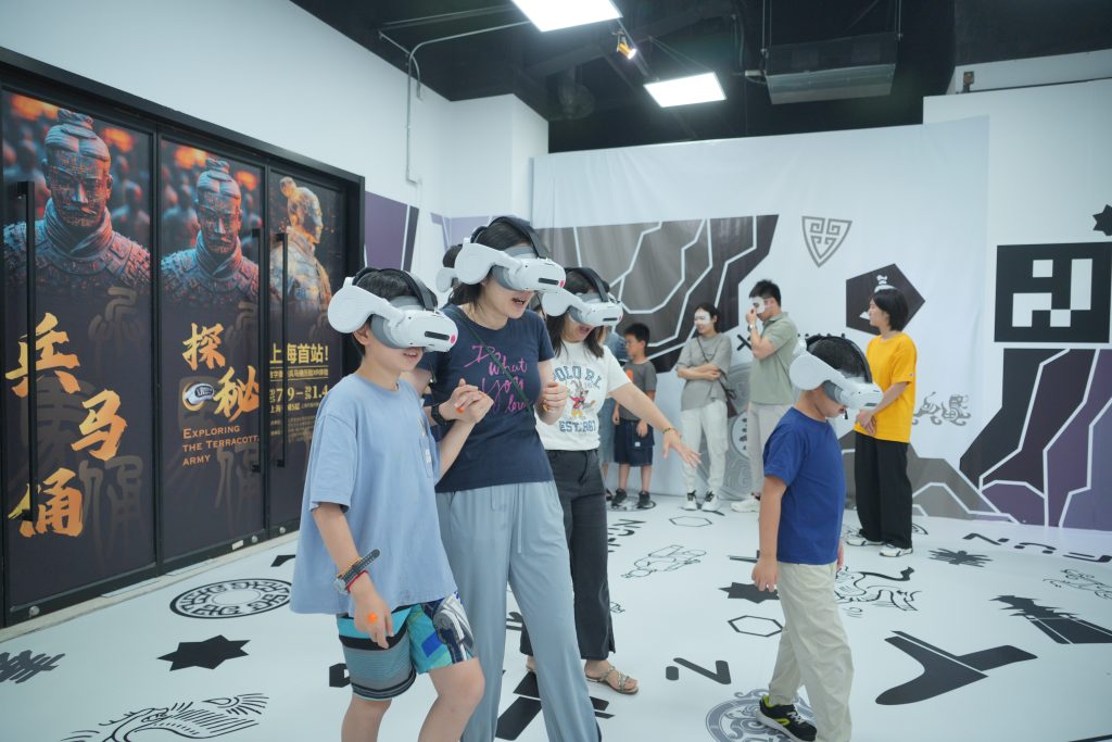 巡展首站 | 数字秦陵XR沉浸体验「探秘兵马俑」正式登陆上海书城！